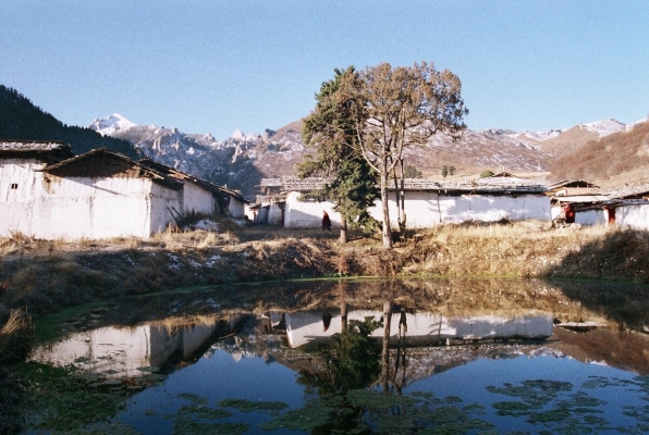 赤峰伊戀攝影工作室電話號碼-第1張圖片