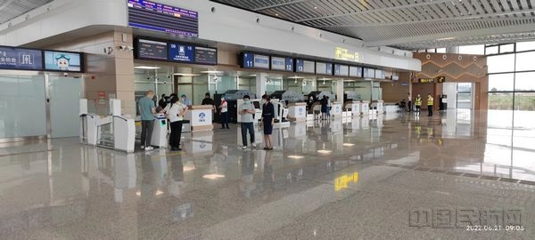 赤峰站24小時(shí)咨詢(xún)電話號(hào)碼-第1張圖片