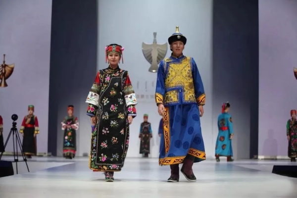 赤峰蒙古服店電話號碼多少號-第1張圖片