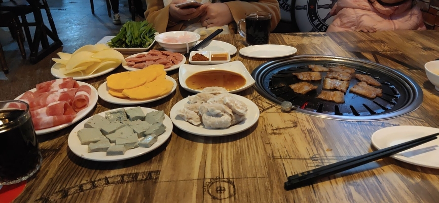 赤峰韓舍烤肉店地址電話號碼-第1張圖片