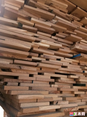 赤峰有賣橡木板的嗎電話號碼-第1張圖片