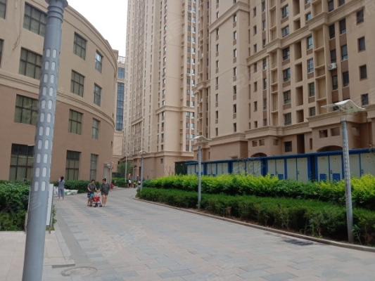 赤峰永業(yè)廣場(chǎng)服務(wù)臺(tái)電話號(hào)碼-第1張圖片