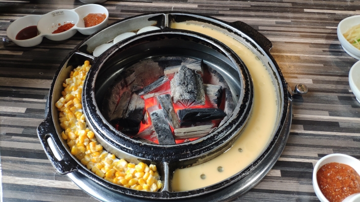 赤峰烤肉萬(wàn)悅店電話(huà)多少號(hào)-第1張圖片