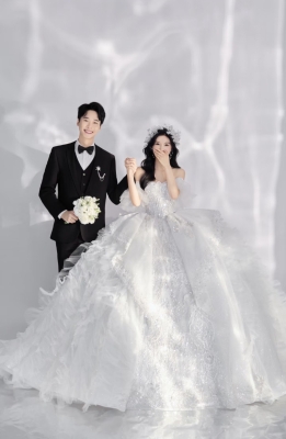 赤峰市曼睿婚紗攝影電話地址-第1張圖片