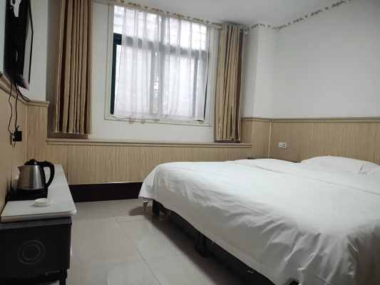 赤峰市鳳鳴旅館地址電話號(hào)碼-第1張圖片