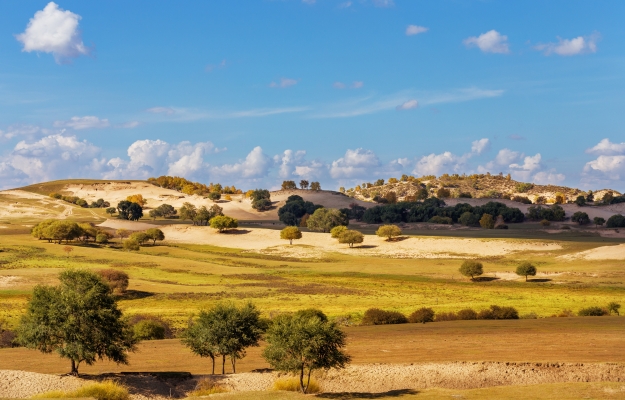 赤峰烏蘭布統(tǒng)旅游景區(qū)在哪-第1張圖片