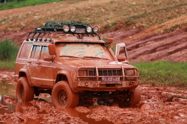 赤峰越野車出租電話號(hào)碼是多少-第1張圖片
