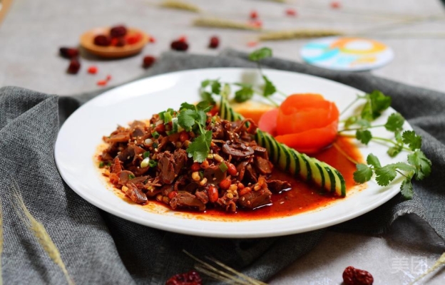 赤峰市倚蘭小學(xué)地址電話號碼-第1張圖片