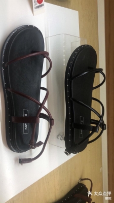 赤峰萬達(dá)涼鞋店地址電話號碼-第1張圖片