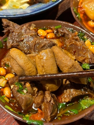 橋北牛骨鍋赤峰店地址電話號(hào)碼-第1張圖片