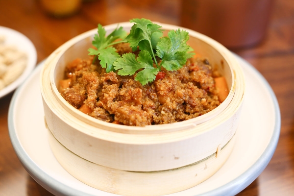 赤峰老霍排骨蒸餃店電話號碼-第1張圖片