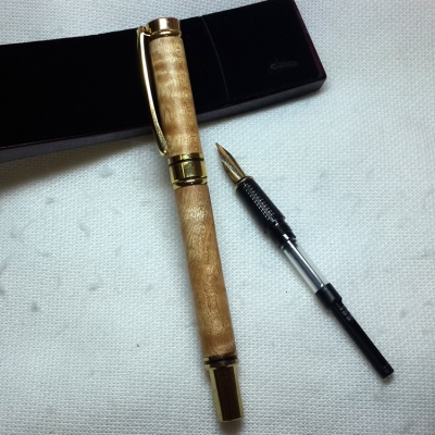 赤峰鋼筆廠家電話多少啊-第1張圖片