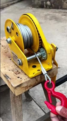 赤峰小型卷揚(yáng)機(jī)廠家電話號碼-第1張圖片