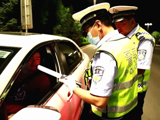 赤峰軍區(qū)加油站電話號碼查詢-第1張圖片