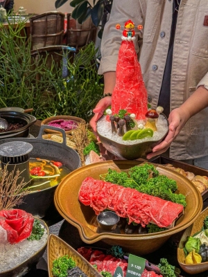 赤峰圣誕樹(shù)火鍋店電話號(hào)碼-第1張圖片