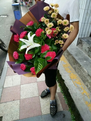 赤峰花坊鮮花店地址電話(huà)號(hào)碼-第1張圖片