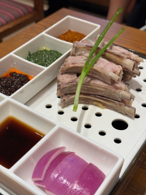 赤峰附近烤羊排店電話號碼多少-第1張圖片