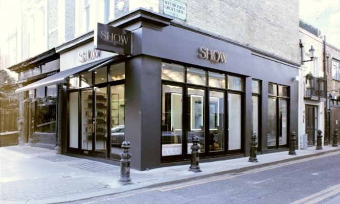 赤峰市秋田理發(fā)店電話號碼-第1張圖片