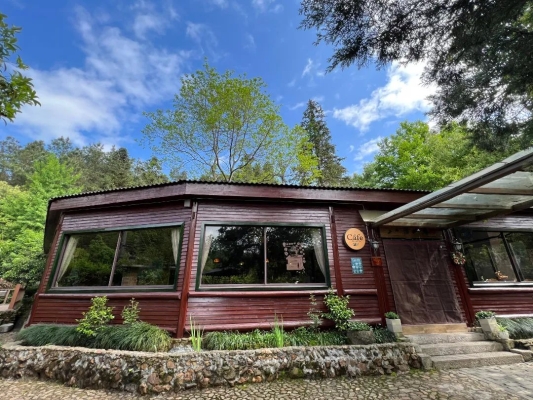 赤峰網(wǎng)紅民宿小院電話號(hào)碼-第1張圖片