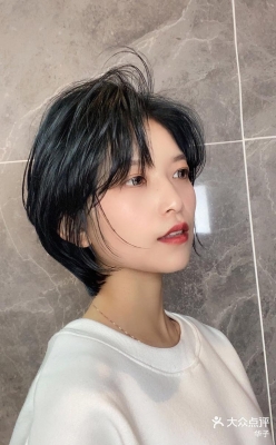 赤峰短發(fā)女發(fā)型店電話號(hào)碼查詢-第1張圖片