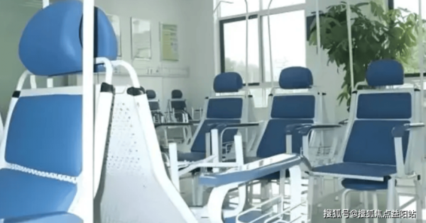 赤峰君合醫(yī)院電話多少啊-第1張圖片