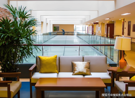 赤峰蘇寧紅山店電話號(hào)碼查詢-第1張圖片