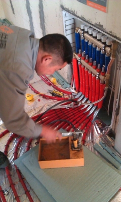 赤峰地暖打壓電話是多少號-第1張圖片