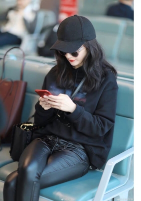 赤峰芭佰利女裝衛(wèi)衣電話號碼-第1張圖片