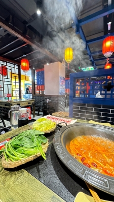 赤峰寬板凳老火鍋店電話號碼-第1張圖片