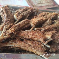 赤峰平莊小山燒烤店電話號碼-第1張圖片