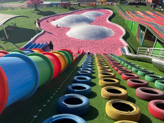 赤峰萬悅城米高游樂場(chǎng)-第1張圖片