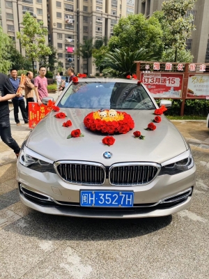 赤峰寶馬婚車車隊(duì)電話號(hào)碼查詢-第1張圖片