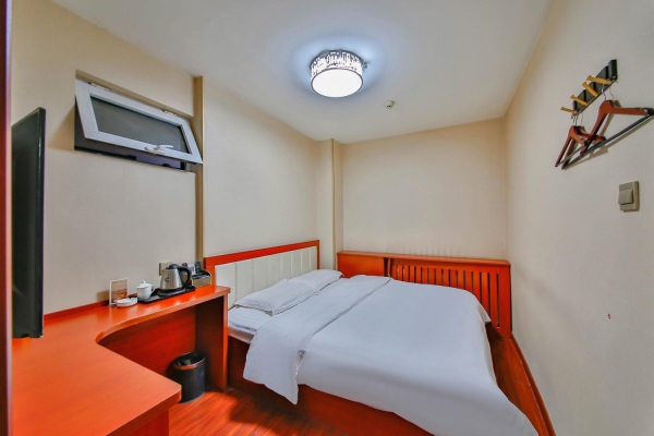 松山區(qū)赤峰賓館電話號碼多少-第1張圖片