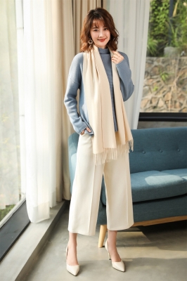 赤峰定制圍巾廠家電話號碼查詢-第1張圖片