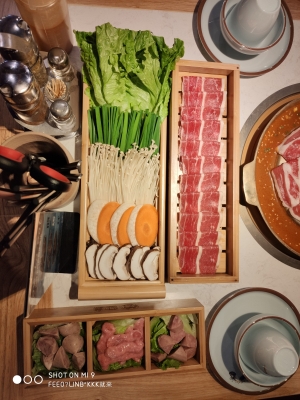 赤峰萬達(dá)砂鍋雞訂餐電話號碼-第1張圖片