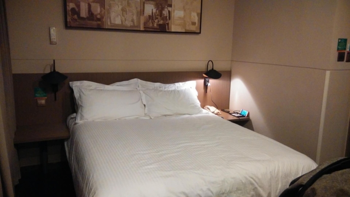 赤峰市宴合印象酒店電話號(hào)碼-第1張圖片