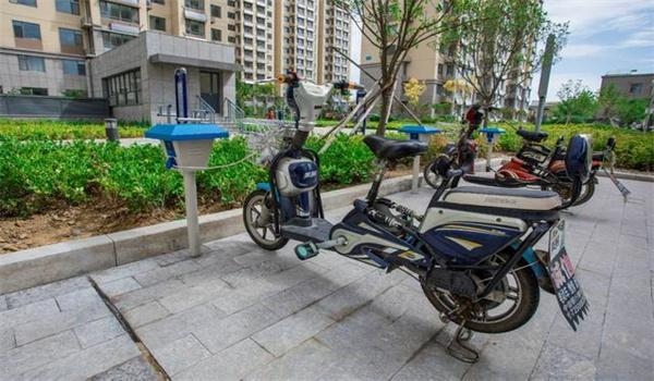 赤峰騎電動(dòng)車(chē)事故處理電話號(hào)碼-第1張圖片