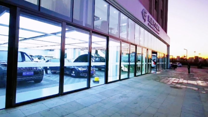 赤峰前擋風(fēng)玻璃貼膜電話號碼-第1張圖片