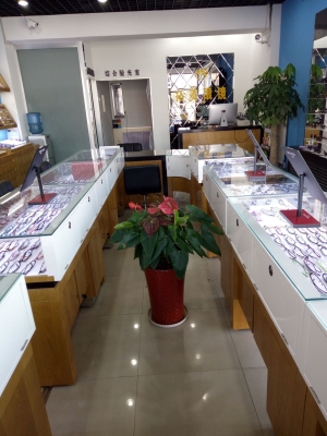 赤峰市時代眼鏡電話多少號-第1張圖片