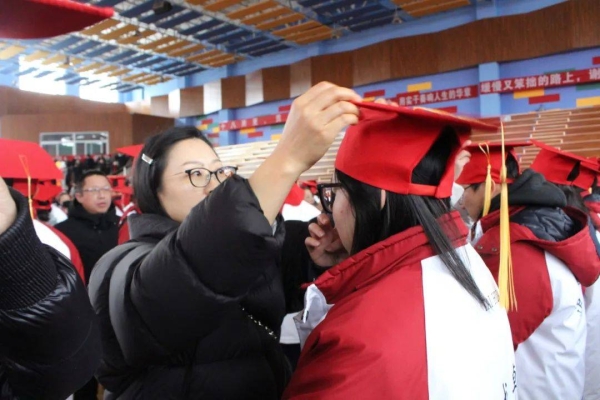 赤峰泰華中學(xué)招生辦電話號碼-第1張圖片