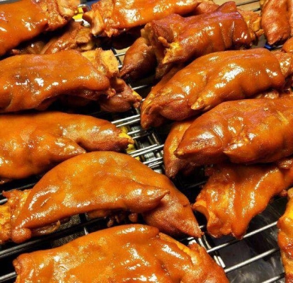 赤峰涮串地?cái)傠娫挾嗌偬?hào)碼-第1張圖片