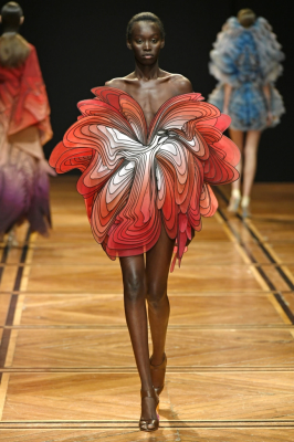 赤峰高定服裝廠地址電話號(hào)碼-第1張圖片