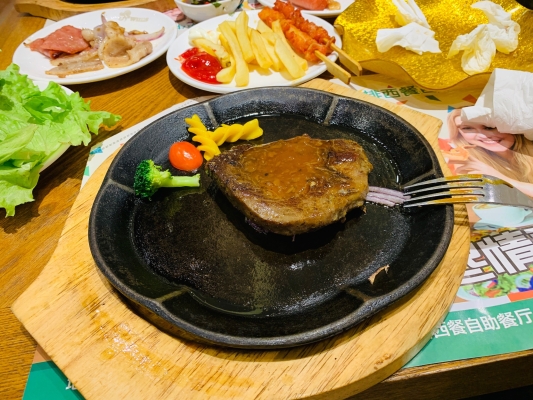 赤峰萬悅城樓下美食店電話號(hào)碼-第1張圖片