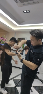 赤峰脫殼美發(fā)店電話號(hào)碼多少-第1張圖片