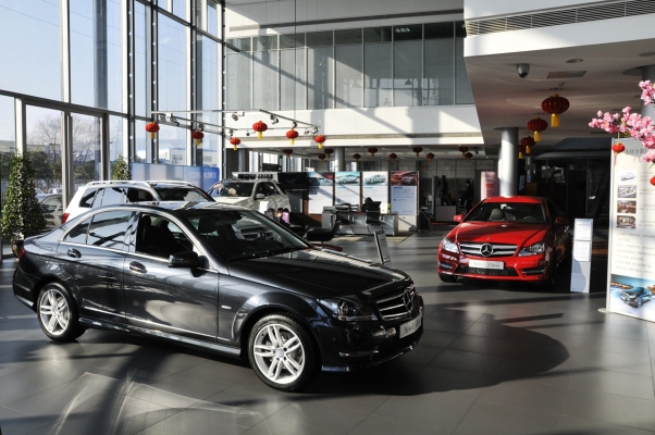 赤峰奔馳卡車4s店電話號碼-第1張圖片