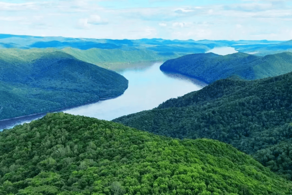 鶴崗赤峰內(nèi)衣店電話號(hào)碼多少-第1張圖片