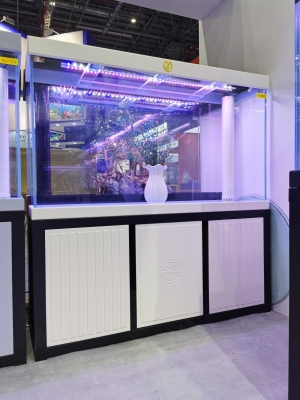 赤峰市區(qū)魚(yú)缸定制廠家電話號(hào)碼-第1張圖片