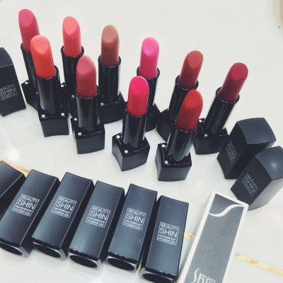 恒彩美妝赤峰店地址電話號碼-第1張圖片