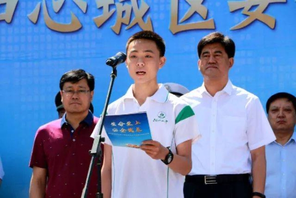 赤峰中昊客運(yùn)服務(wù)站電話號(hào)碼-第1張圖片