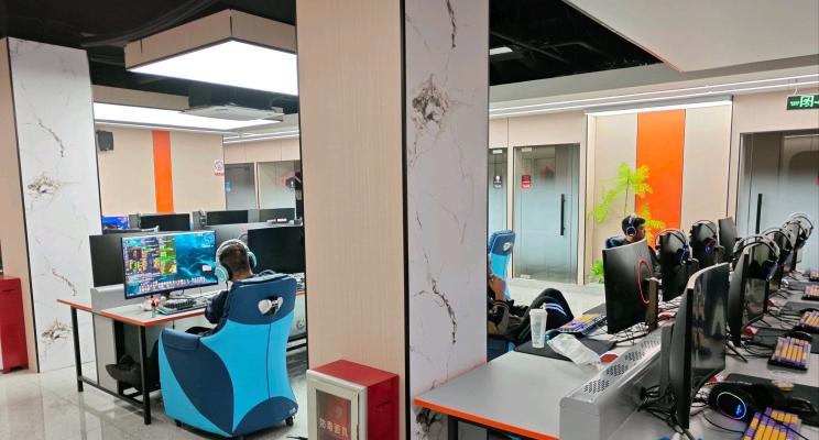 赤峰聚點(diǎn)電競(jìng)館電話地址查詢-第1張圖片